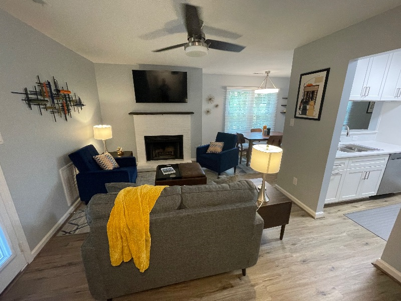 Mid Century Modern Condo In Desirable Raleigh Location Furnished Finder