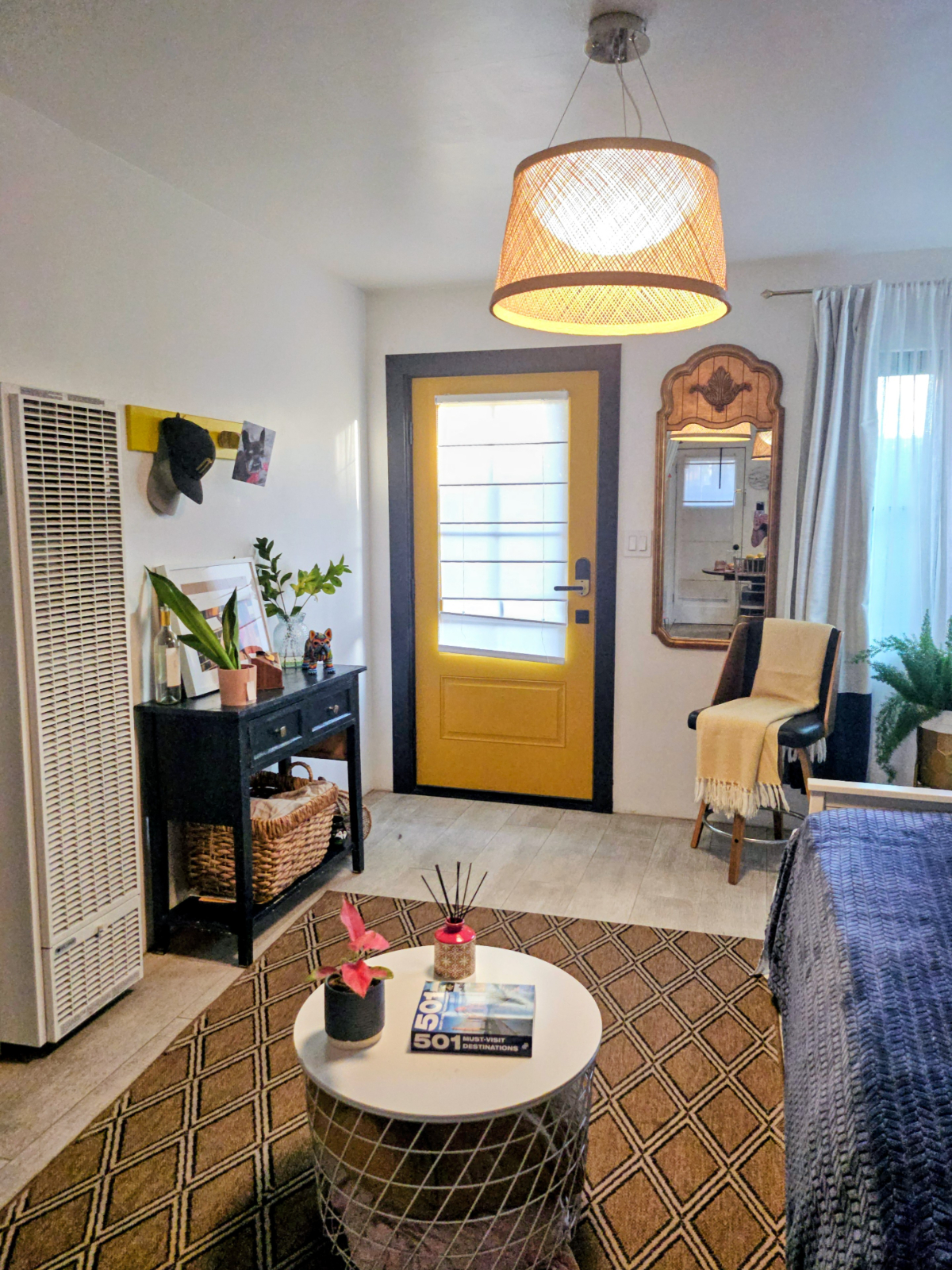 Couture Cottage in Garden - Photo 4