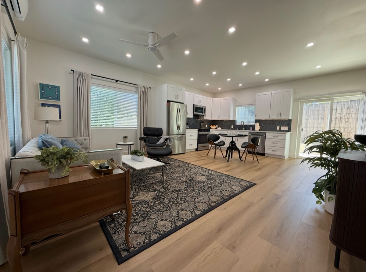 Luxury New Construction ADU /Private Detached Fully Furnished Executive Rental / Ideal for Traveling Professionals - Photo 3