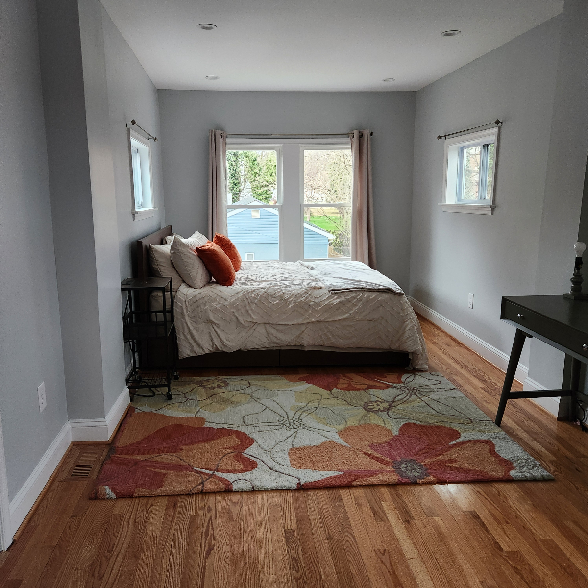 Newly Renovated Single-Family Home - Photo 12