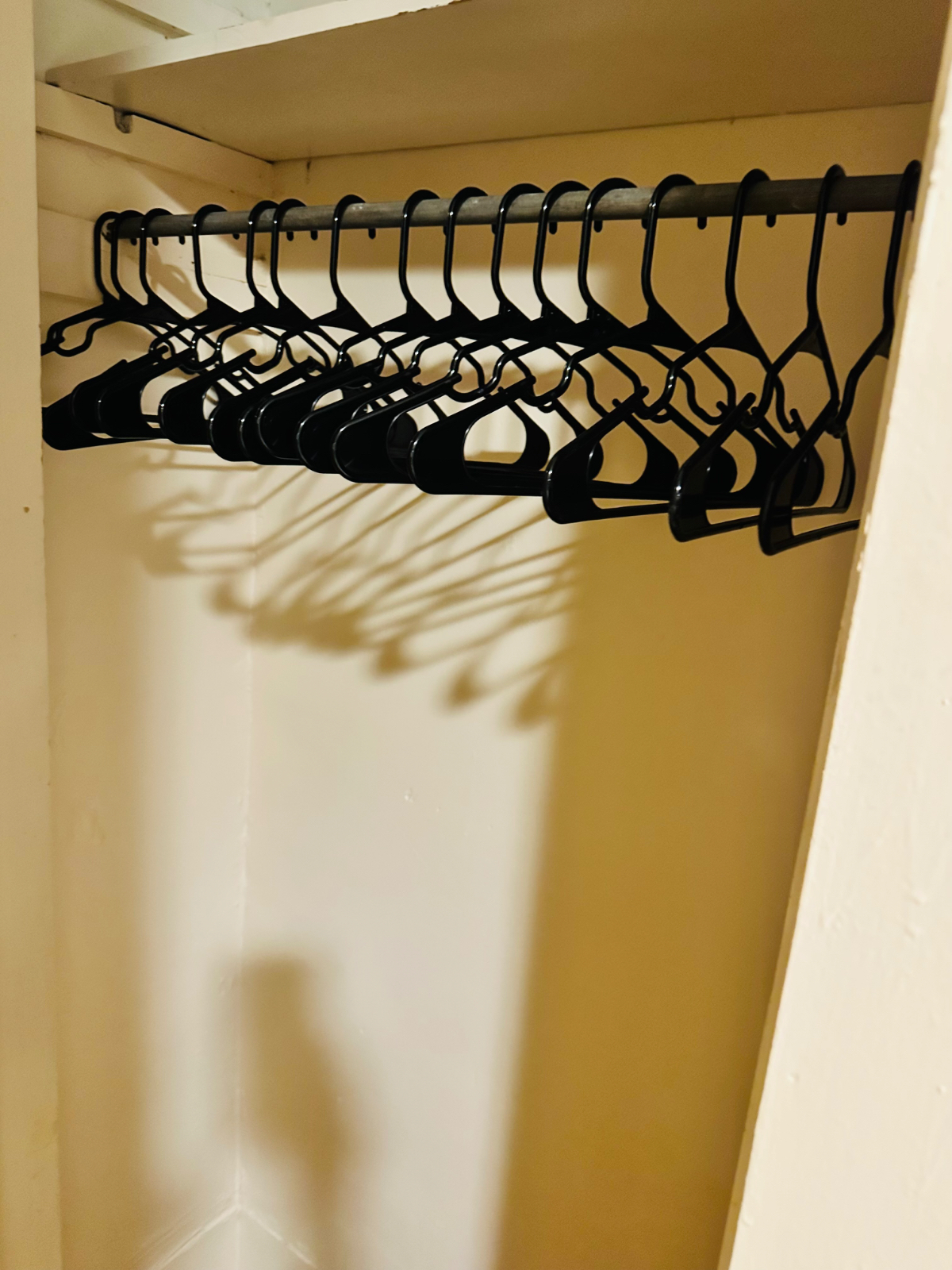 Private 1-Bedroom Apartment Near Syracuse Hospitals | No Sharing | Free Wi-Fi | Off street parking - Photo 6
