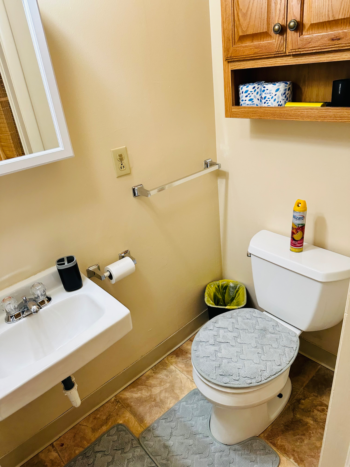 Private 1-Bedroom Apartment Near Syracuse Hospitals | No Sharing | Free Wi-Fi | Off street parking - Photo 10