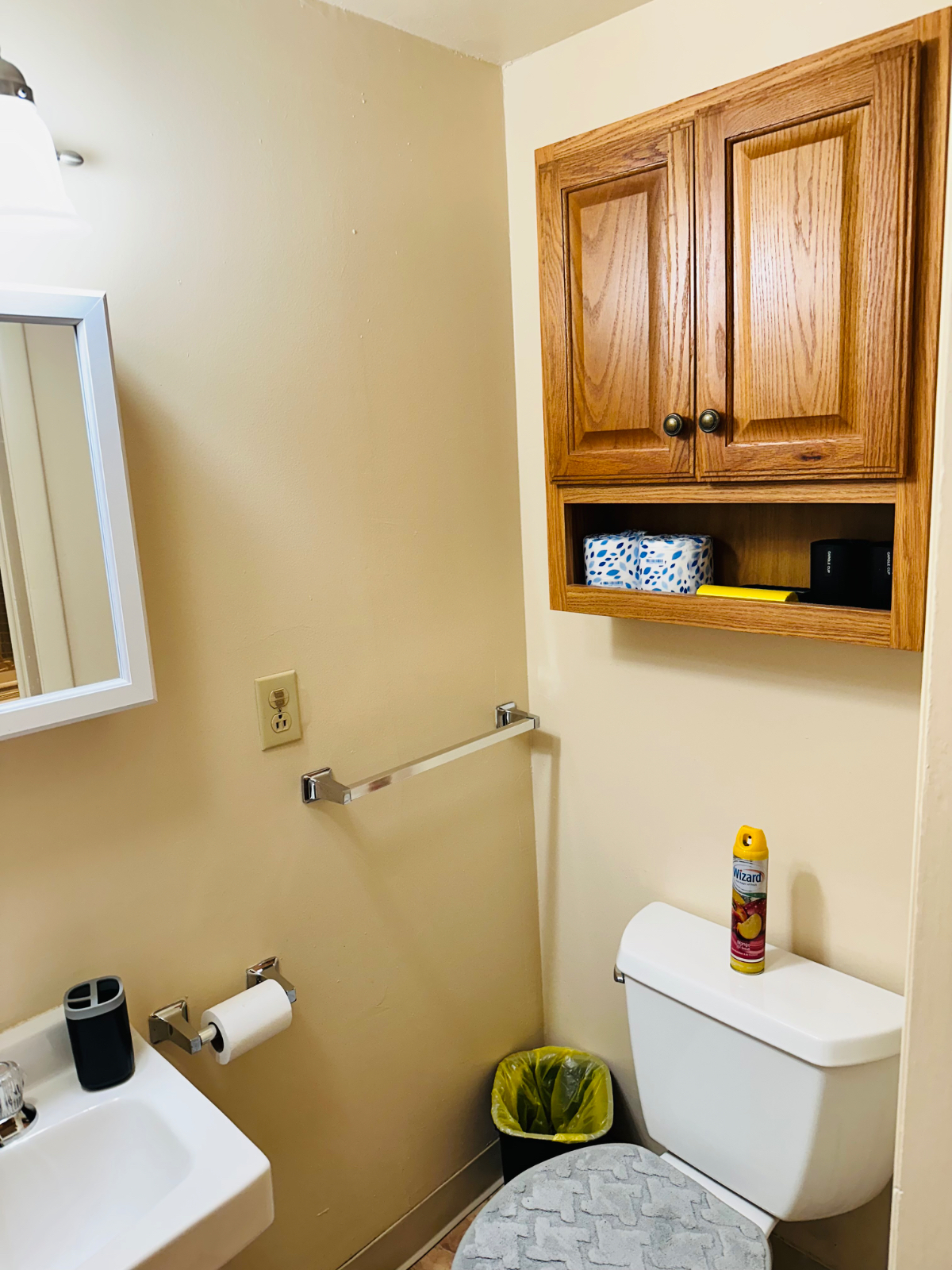 Private 1-Bedroom Apartment Near Syracuse Hospitals | No Sharing | Free Wi-Fi | Off street parking - Photo 12