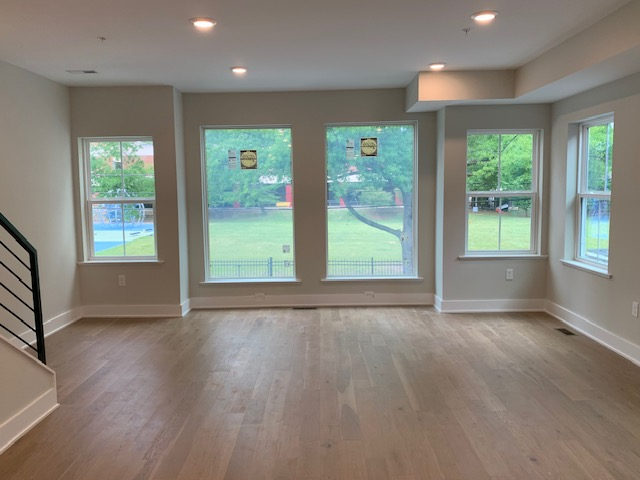 Luxury Furnished Executive Residence / 5BR / 4BA /New Construction - Photo 7