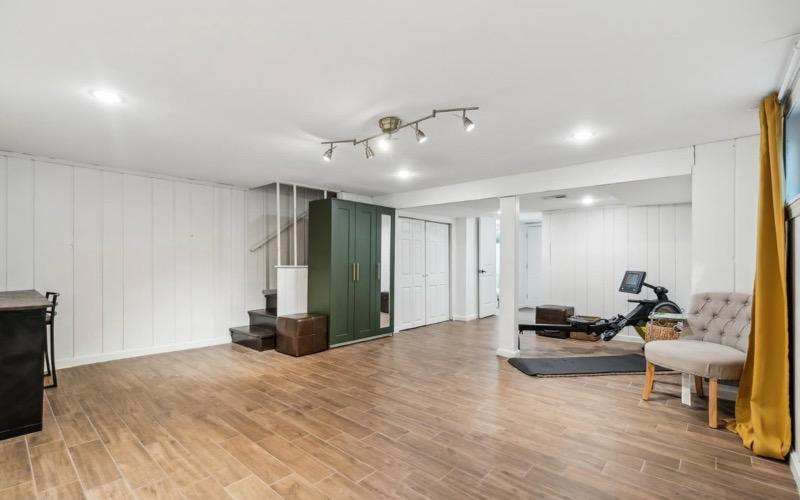 Bright, Fully Furnished 3BR Home Near Downtown & Major Hospitals- Perfect for Healthcare and Corpora - Photo 11