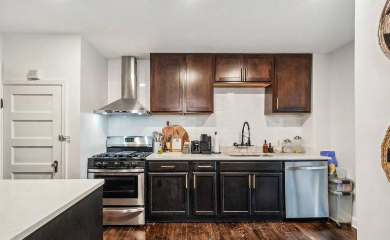 Bright, Fully Furnished 3BR Home Near Downtown & Major Hospitals- Perfect for Healthcare and Corpora - Photo 4