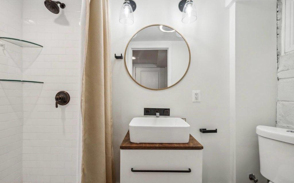 Bright, Fully Furnished 3BR Home Near Downtown & Major Hospitals- Perfect for Healthcare and Corpora - Photo 12