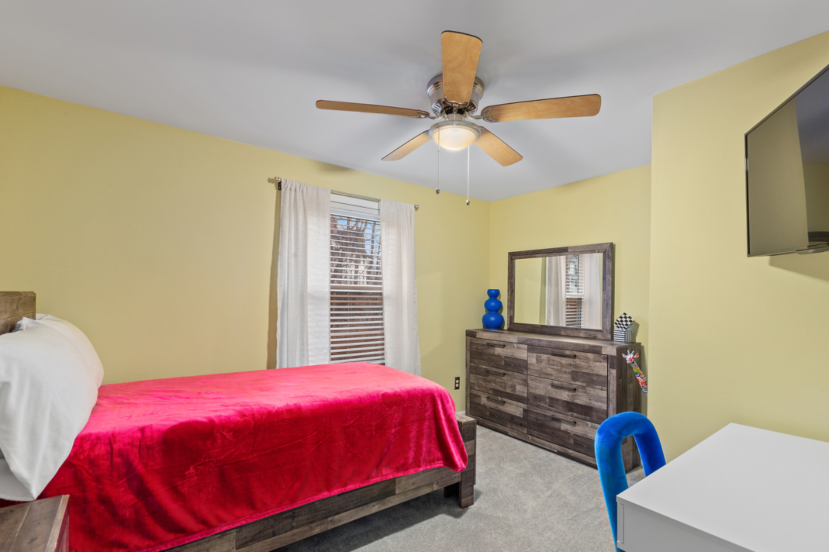 Fully Furnished Beacon Home Near Hospitals, Metro-North - Photo 11