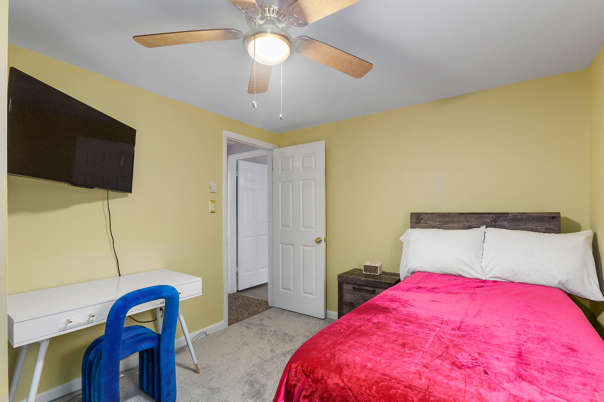 Fully Furnished Beacon Home Near Hospitals, Metro-North - Photo 12