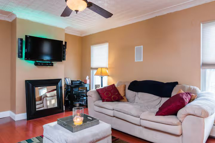 Warm and Welcoming Home with Patio & Premium Finishes - Photo 2