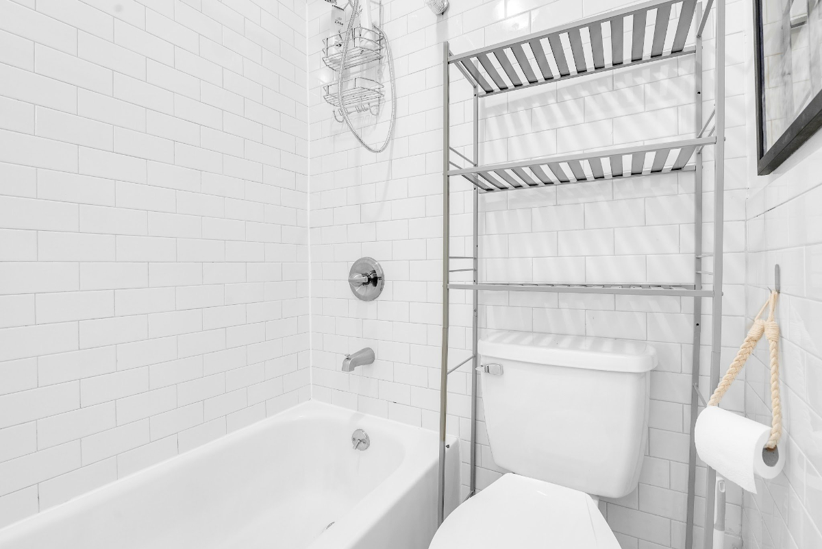 Chic Modern 3BR in Prime Park Slope — Steps to Prospect Park - Photo 2