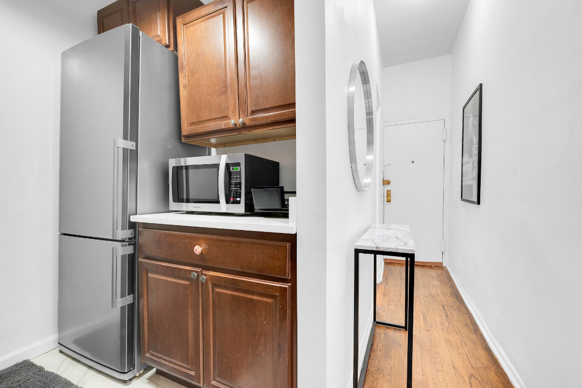 Chic Modern 3BR in Prime Park Slope — Steps to Prospect Park - Photo 5