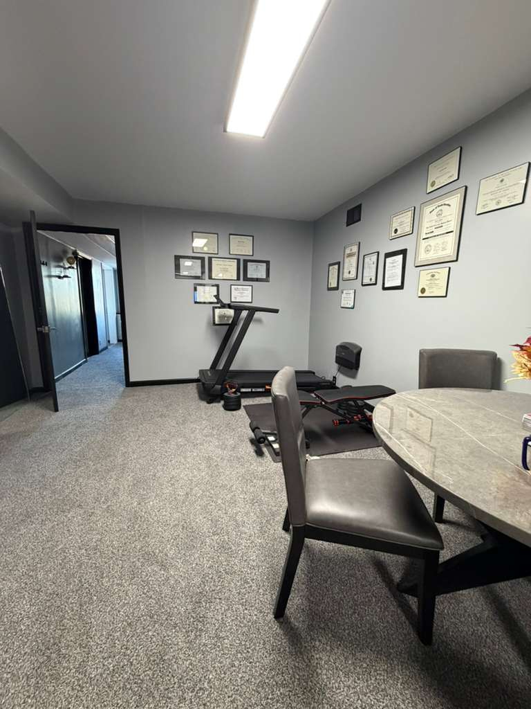1100 Murdoch Ave - Newly Furnished Studio Apartments 1150$/month - Utilities Included - Perfect for  - Photo 10