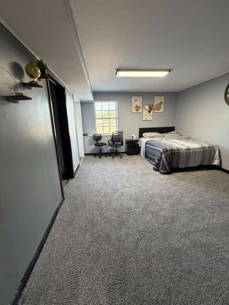 1100 Murdoch Ave - Newly Furnished Studio Apartments 1150$/month - Utilities Included - Perfect for - Photo 3