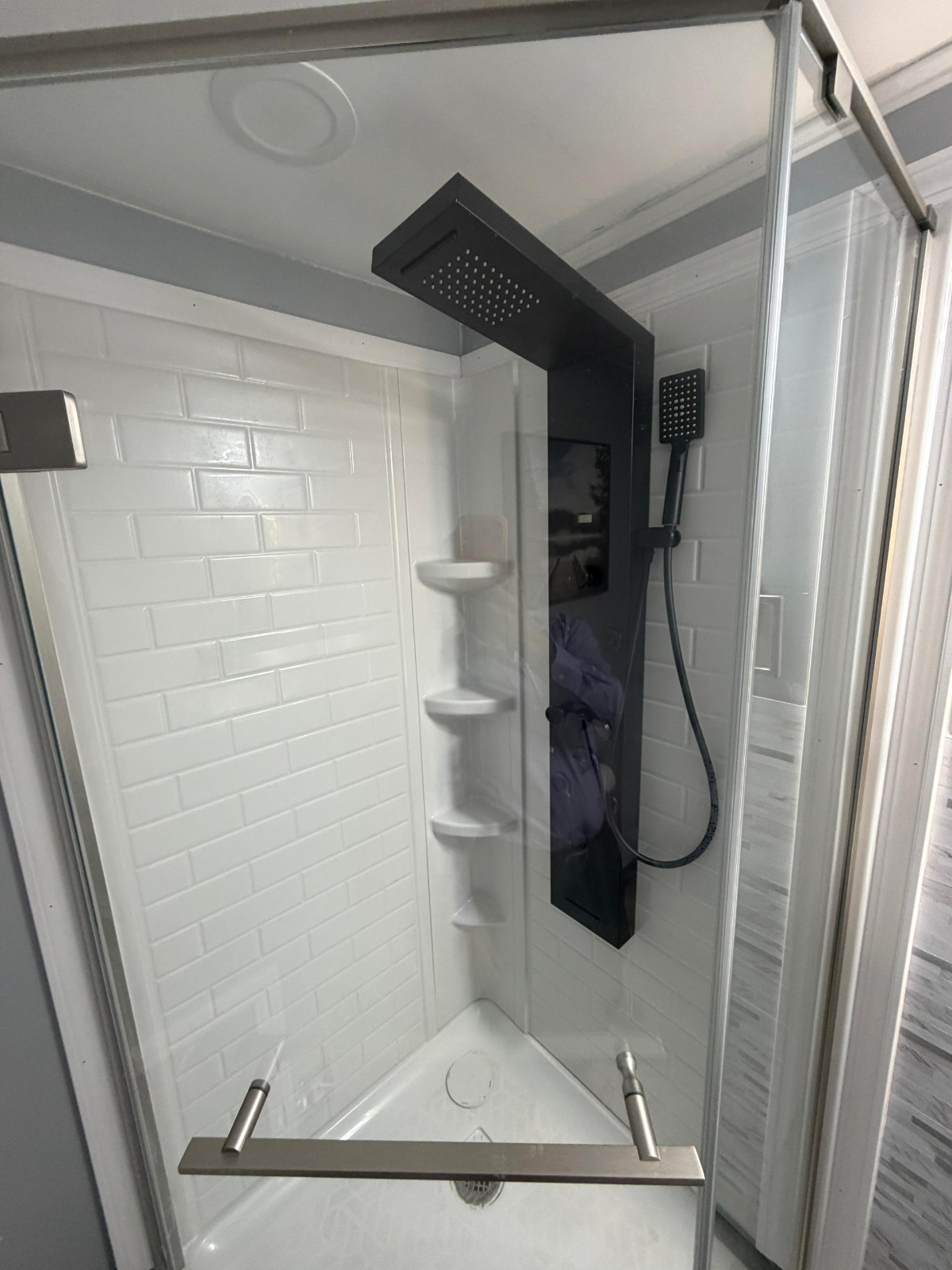 1100 Murdoch Ave - Newly Furnished Studio Apartments 1150$/month - Utilities Included - Perfect for  - Photo 8