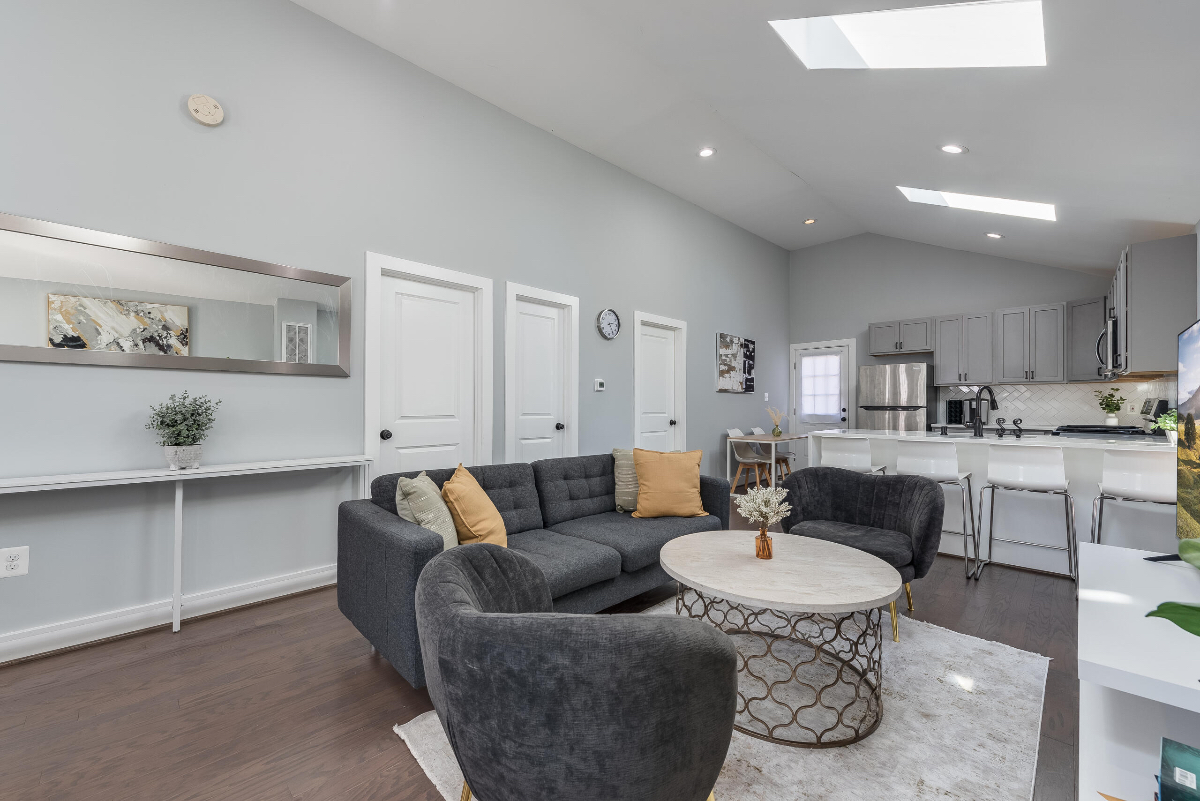 Newly Renovated DC Gem | Entire Home - Photo 3