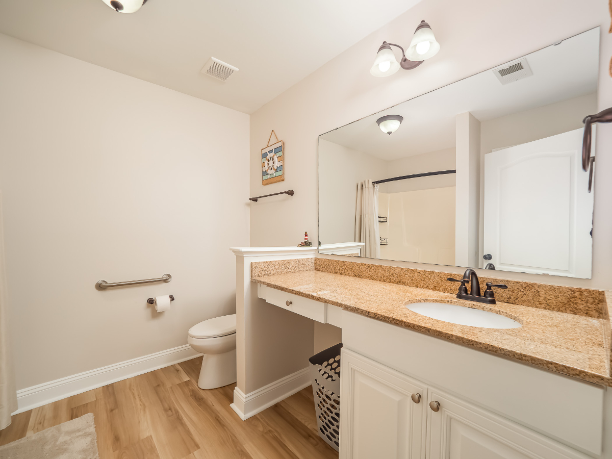 Pet Friendly Lexington Retreat Fully Furnished 2BR 2BA - Photo 10