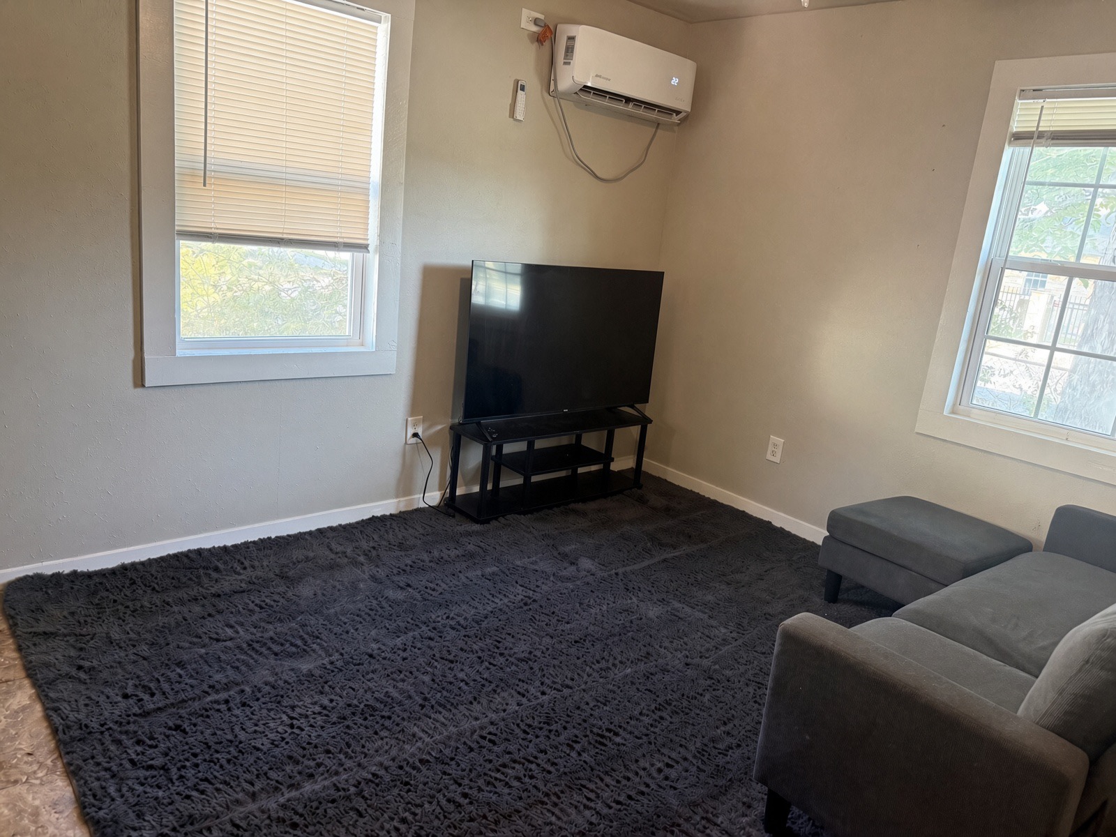 Comfortable Furnished Triplex Living in Palm Heights – 5 Minutes to Downtown San Antonio - Photo 7