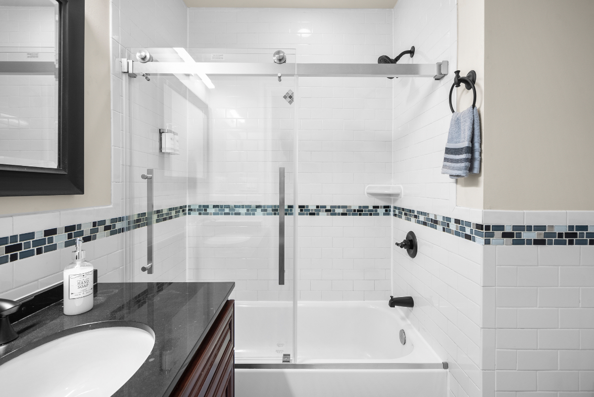 Modern 2BR Condo Near H St Corridor Fully Furnished & Move-In Ready - Photo 5