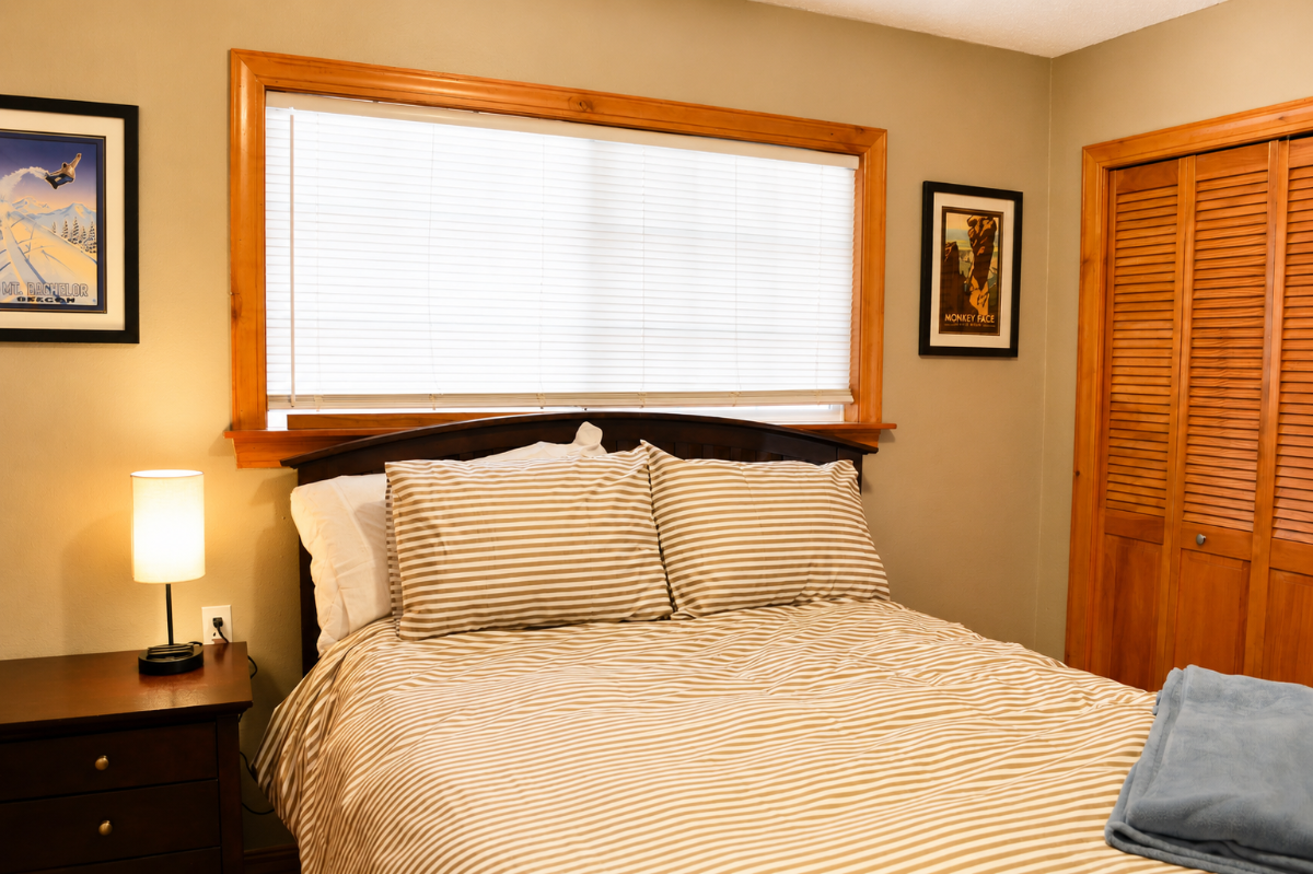 $3,500/month - ALL UTILITIES INCLUDED Fully Furnished 2BR/1BA | Old Mill District | Fenced Yard | Dog Friendly - Photo 5