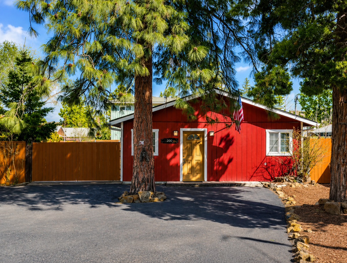 $3,500/month - ALL UTILITIES INCLUDED Fully Furnished 2BR/1BA | Old Mill District | Fenced Yard | Dog Friendly - Photo 1