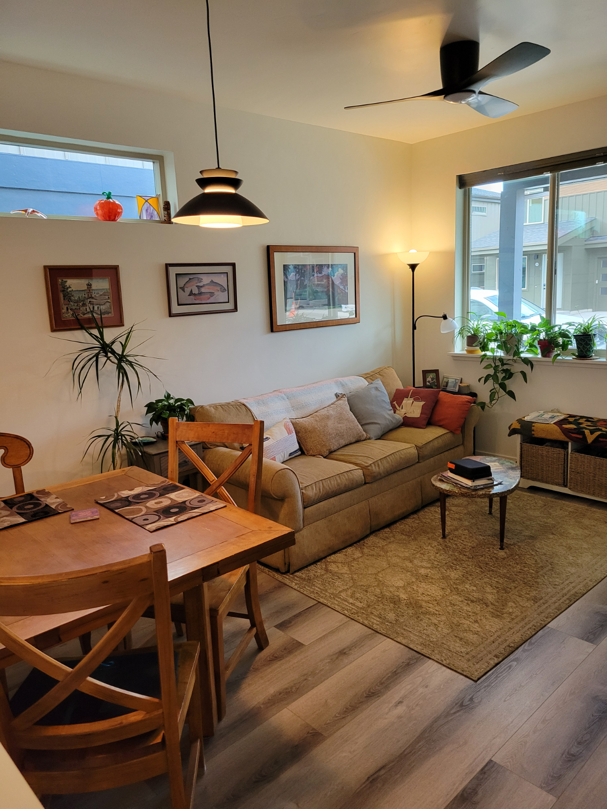 Furnished Suite With Private Bath And High-Speed Internet, Near St. Charles Hospital, Shopping and New Library - Photo 1