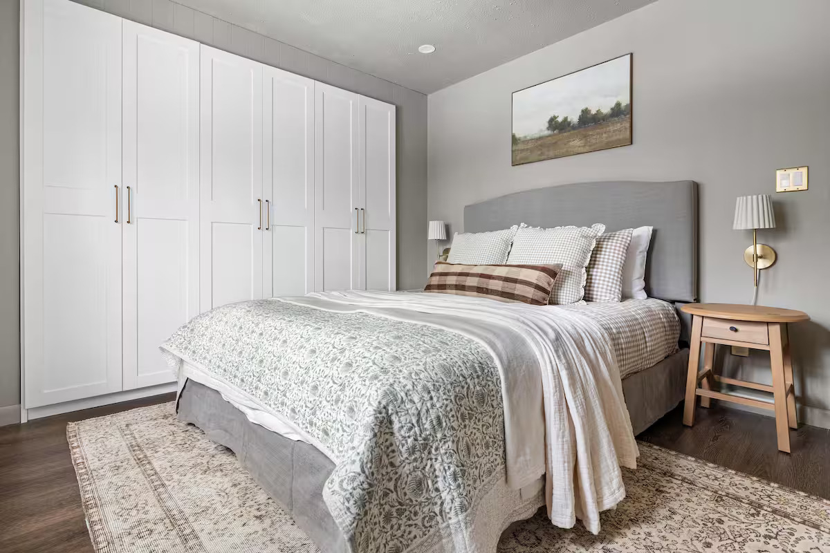 Quiet Hilltop Retreat - Full Cabin - Photo 3