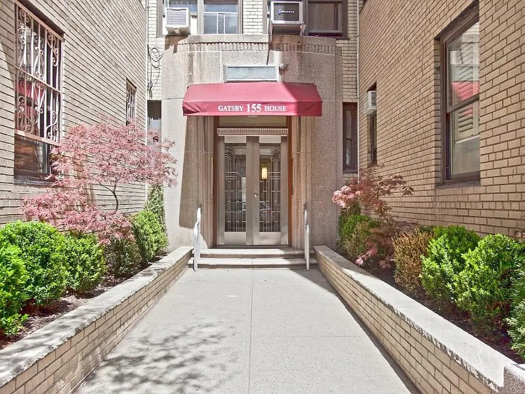 Upper West Side Studio - Steps to Central Park & Lincoln Center - Photo 5