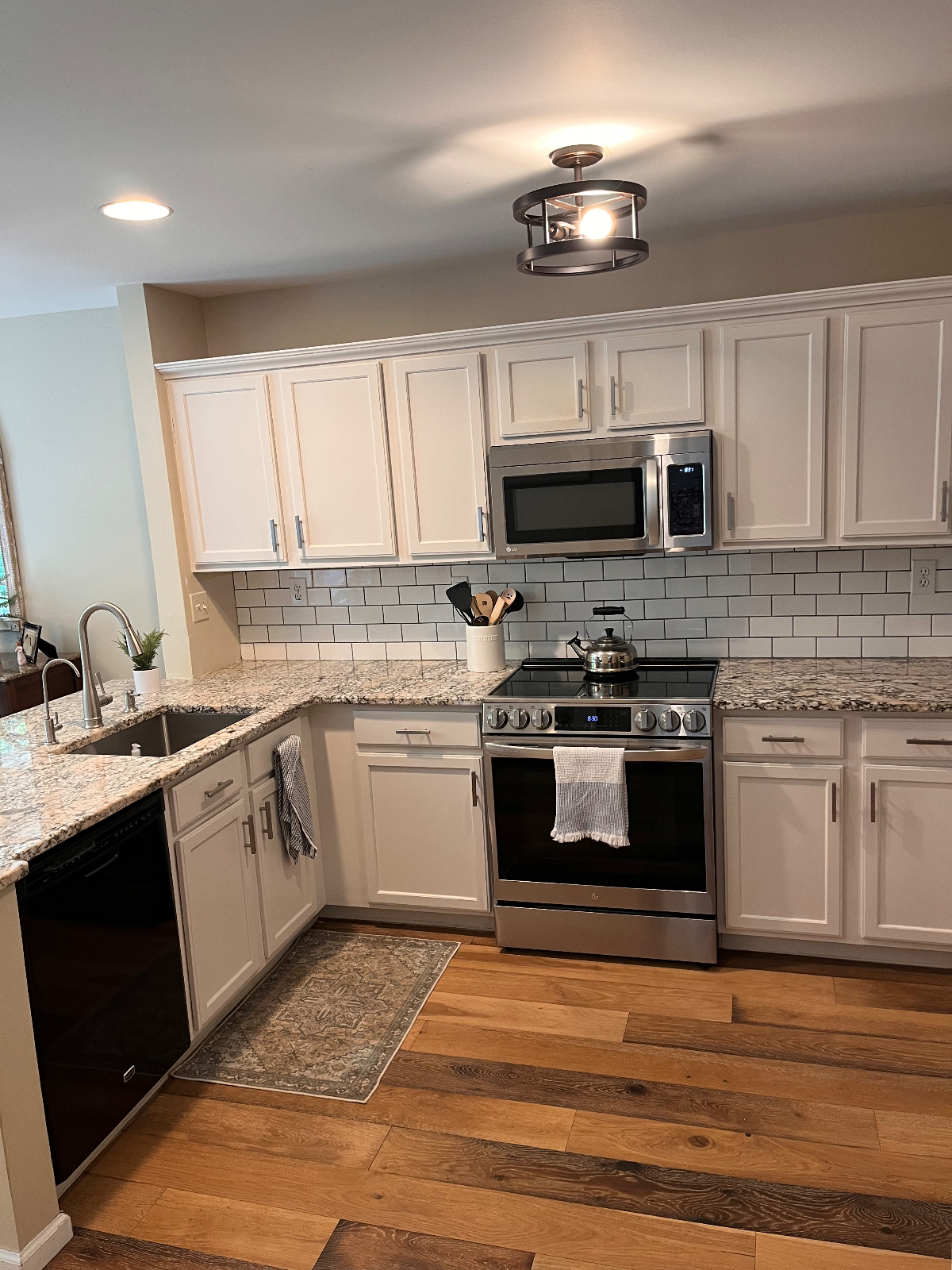 Bright, Cozy Townhome with Garage and Wooded Yard - Photo 1