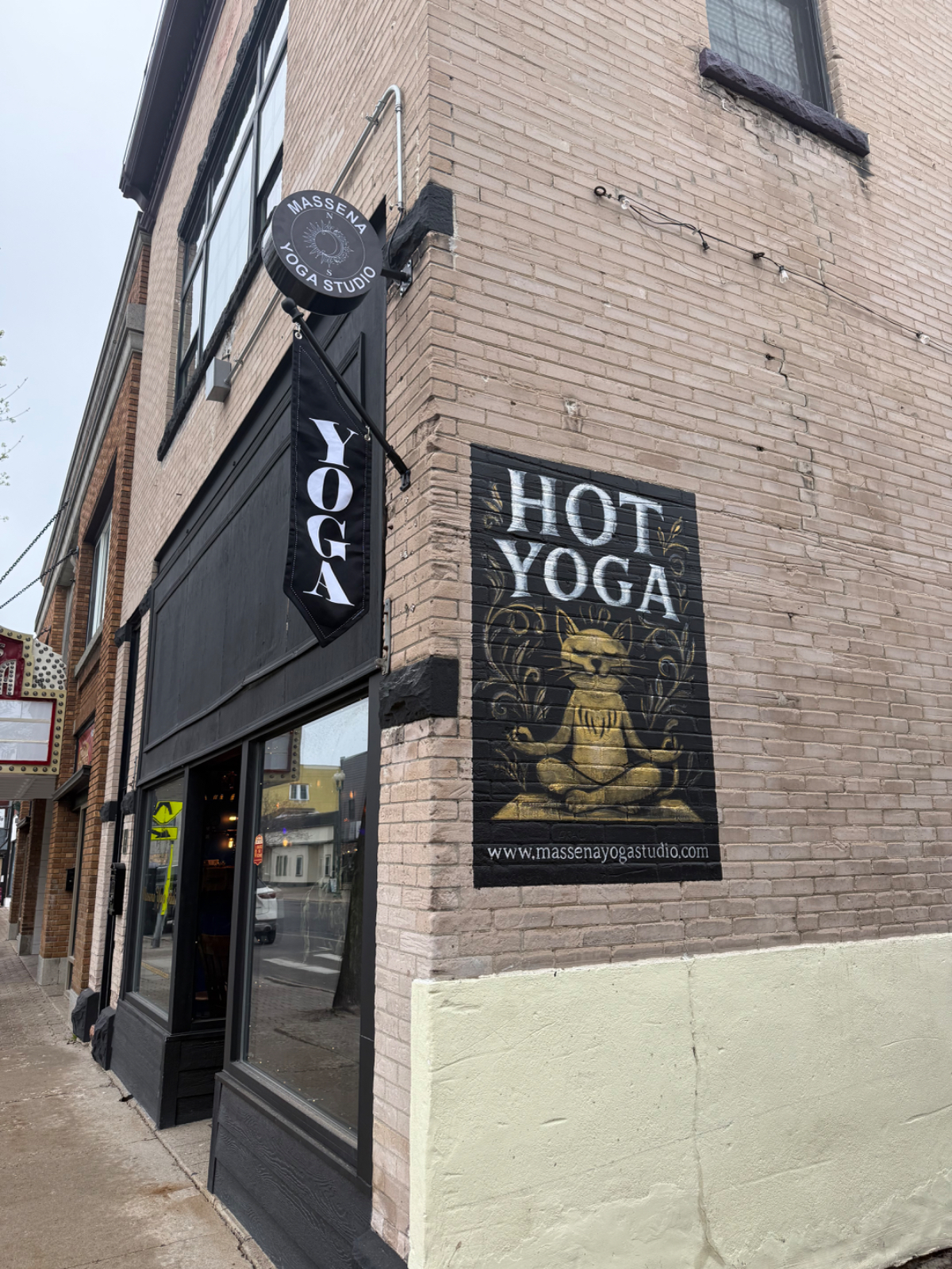 Alley Cat Flat Downtown Massena - Photo 8
