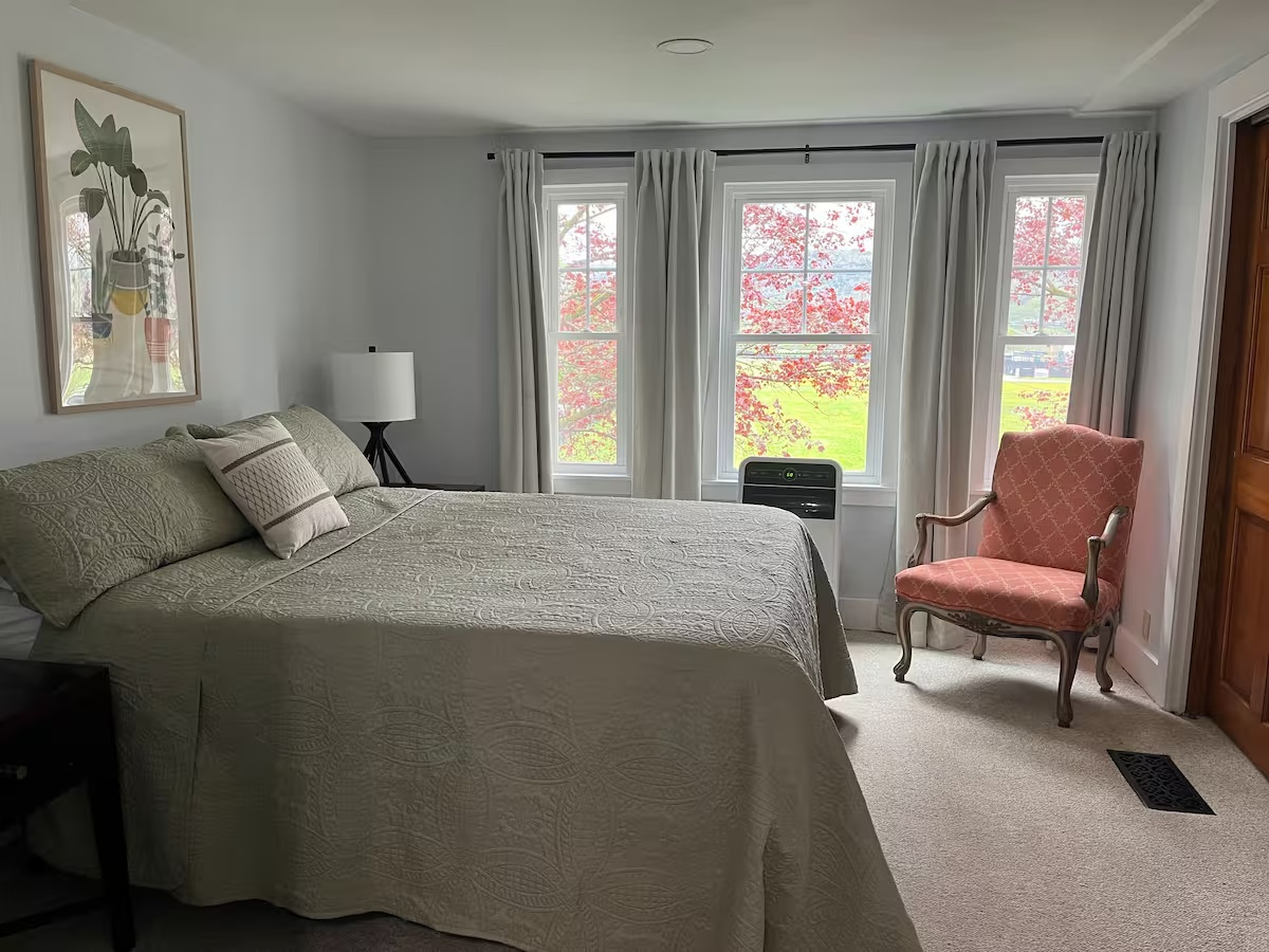 Cooperstown Gateway Farmhouse - Photo 3