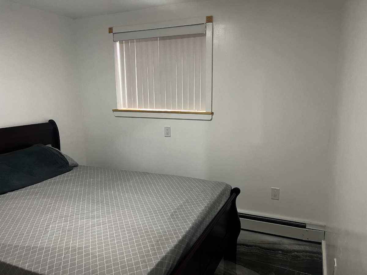 Fully Furnished 1BR Condo With Pool, Utilities Included Near Major Brooklyn Hospitals - Photo 7