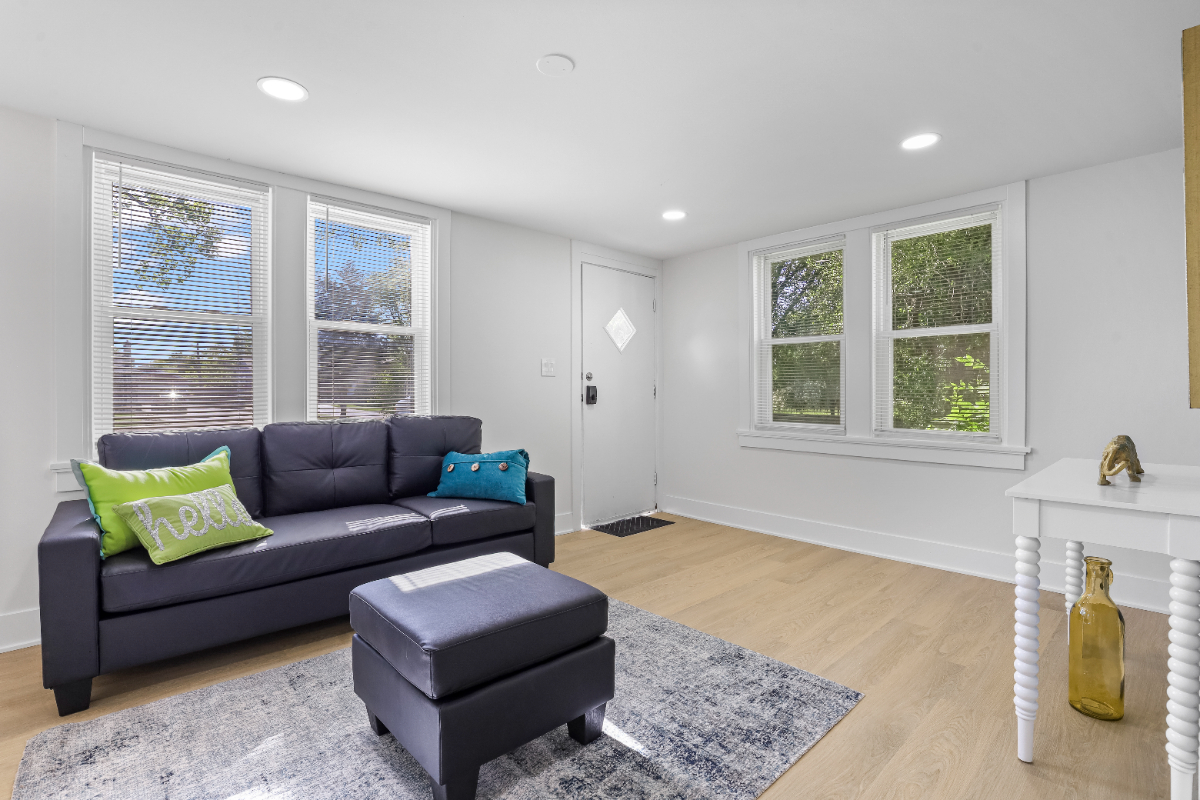 Modern 5BR Retreat  Near OHare & Rosemont - Photo 10