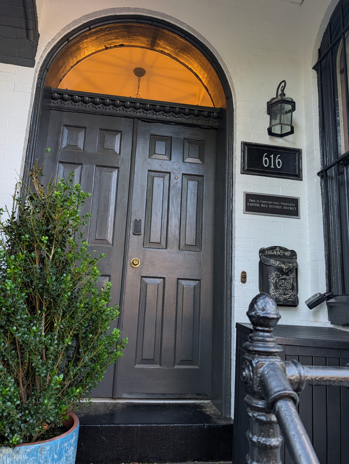 The Ultimate Furnished Capitol Hill Executive Sanctuary: Curated 3BR / 3.5BA Residence with Private - Photo 2