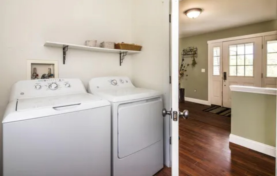 Quiet Furnished Apartment With Bonus Room Near Hospitals, University & Lake Bomoseen - Photo 7