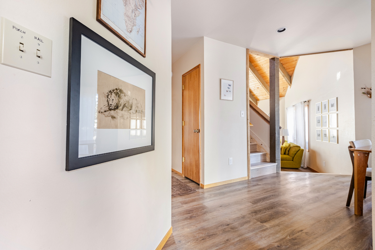 Sunriver Chalet Near SHARC, Trails & The Village // 20 Minute Drive to Bend, Oregon - Photo 3