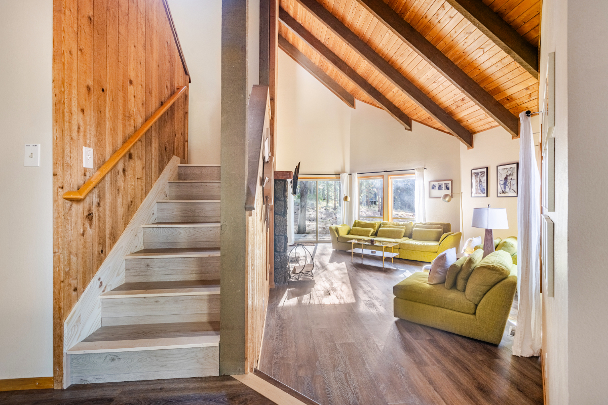 Sunriver Chalet Near SHARC, Trails & The Village // 20 Minute Drive to Bend, Oregon - Photo 5