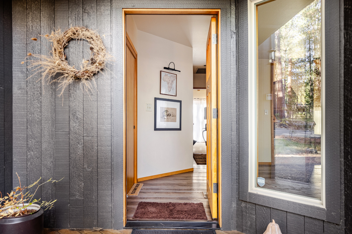 Sunriver Chalet Near SHARC, Trails & The Village // 20 Minute Drive to Bend, Oregon - Photo 2