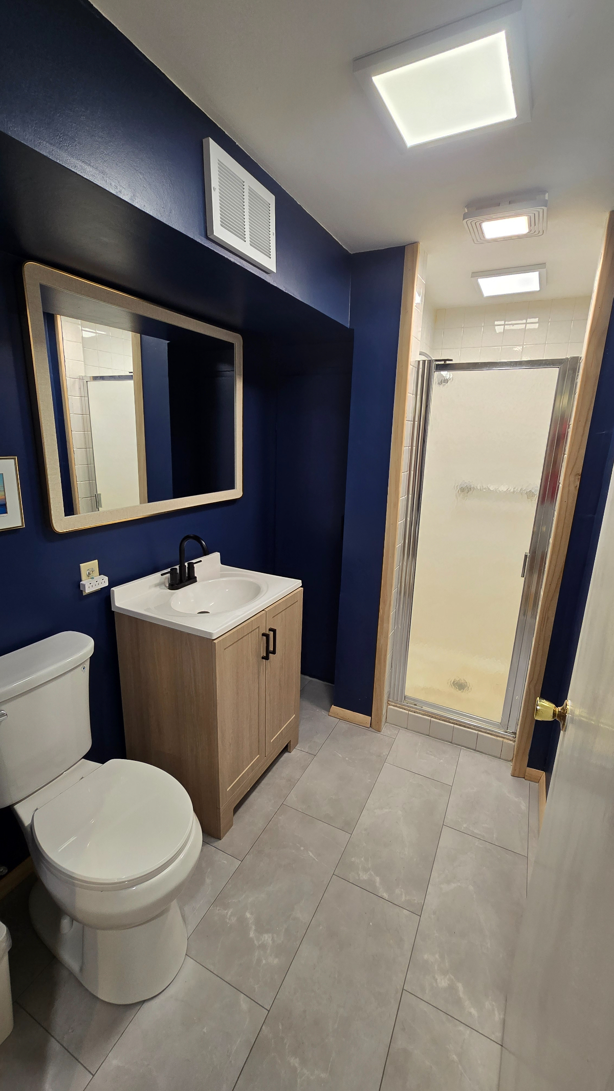 Newly Furnished 3BR Home with Office, Finished Basement & Utilities Included - Photo 12