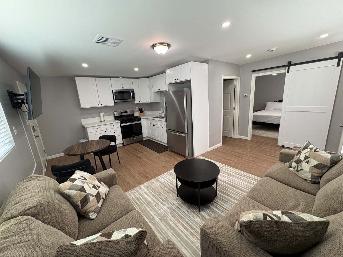 The Modern LA Retreat - Photo 3