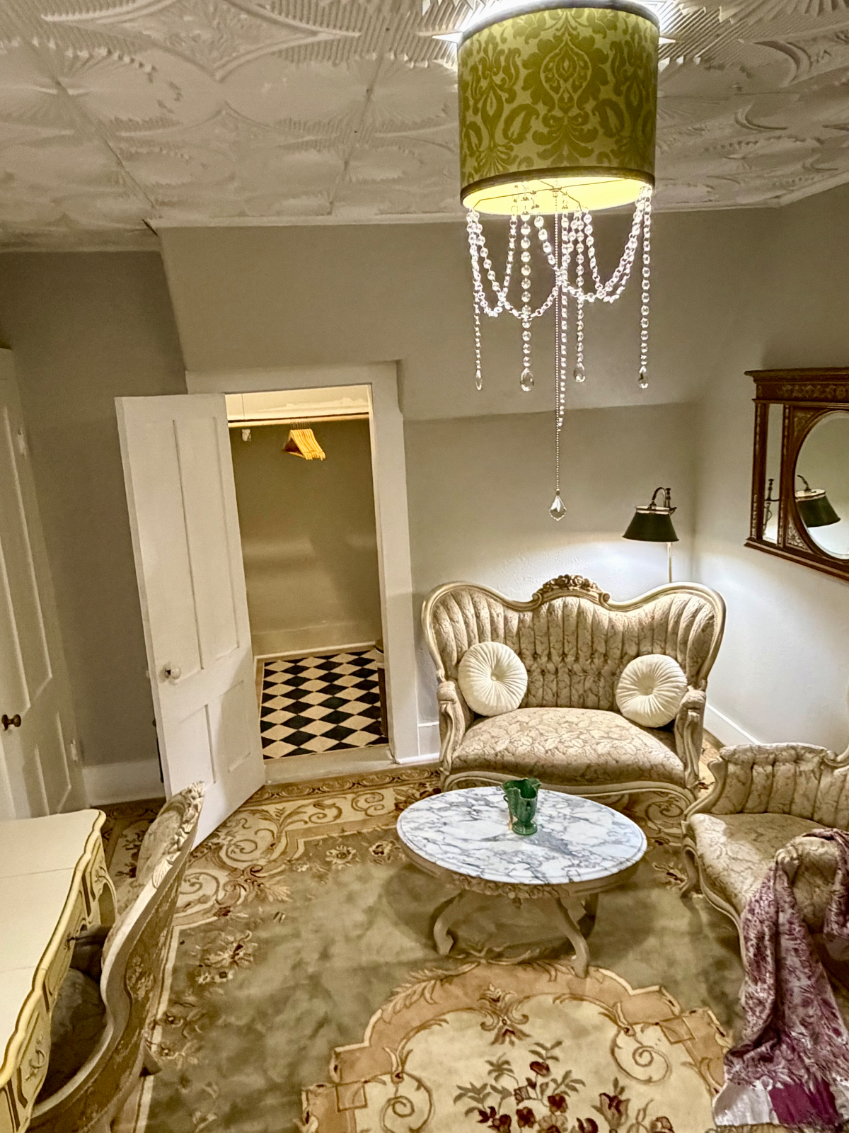 Large triplex close to the hospital and lake. - Photo 7