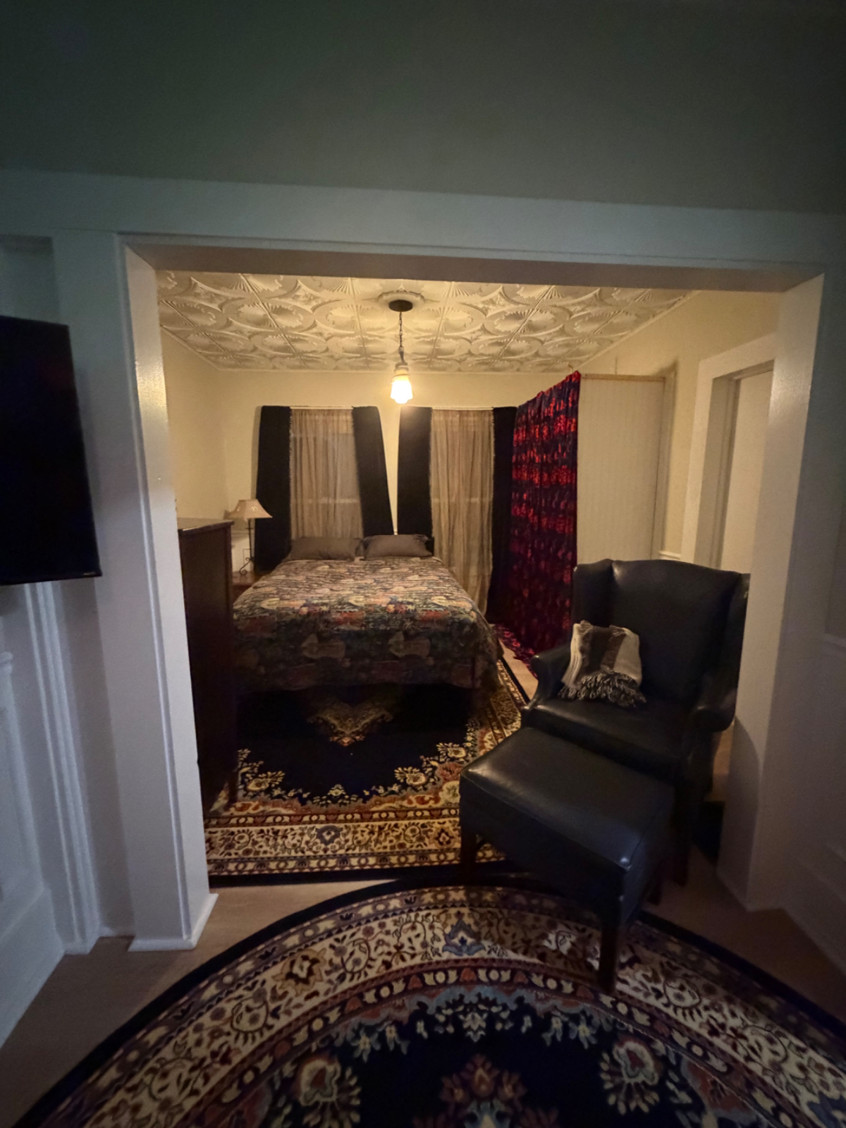 Large triplex close to the hospital and lake. - Photo 10