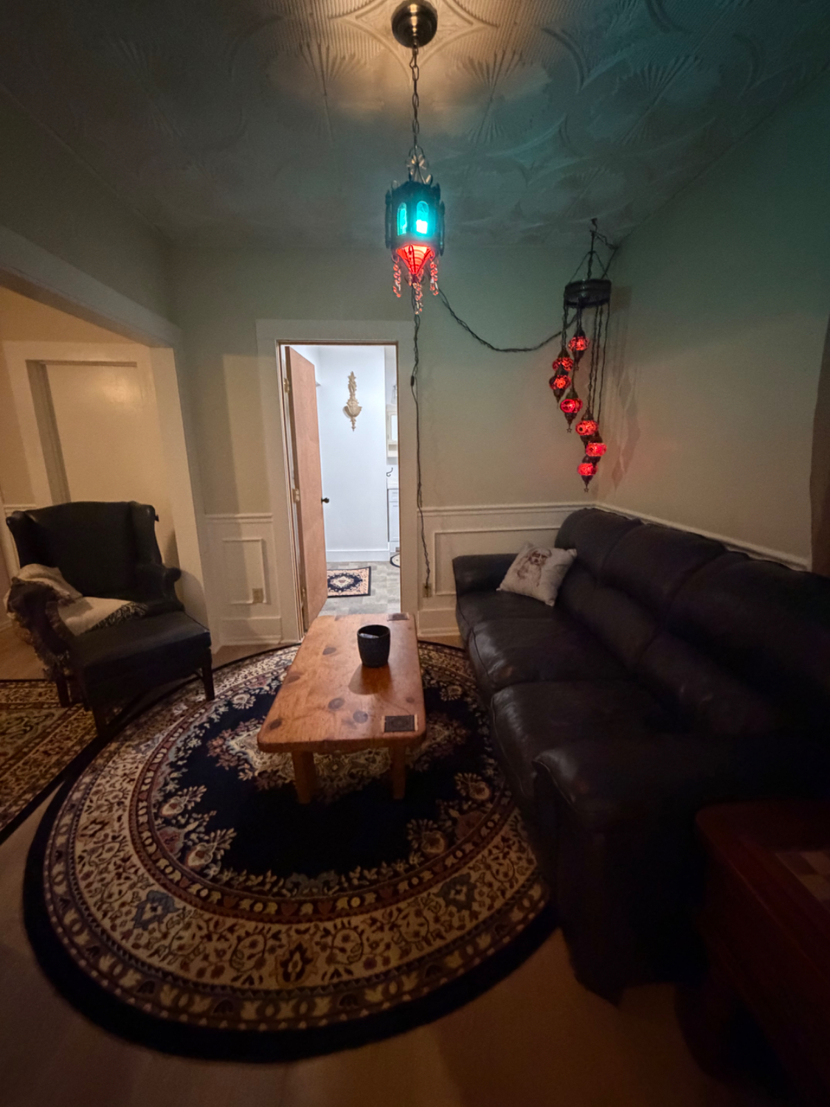 Large triplex close to the hospital and lake. - Photo 11