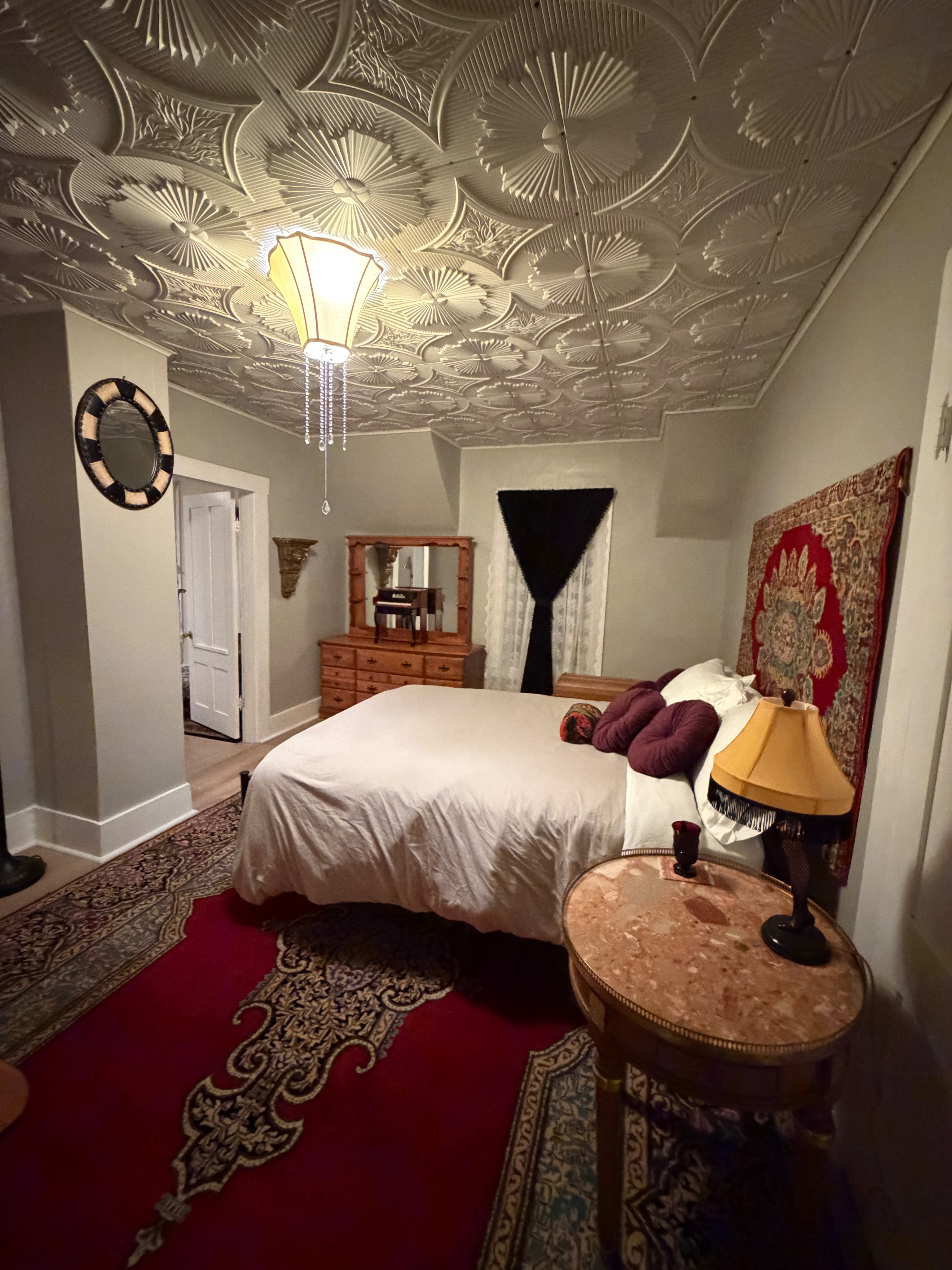 Large triplex close to the hospital and lake. - Photo 4