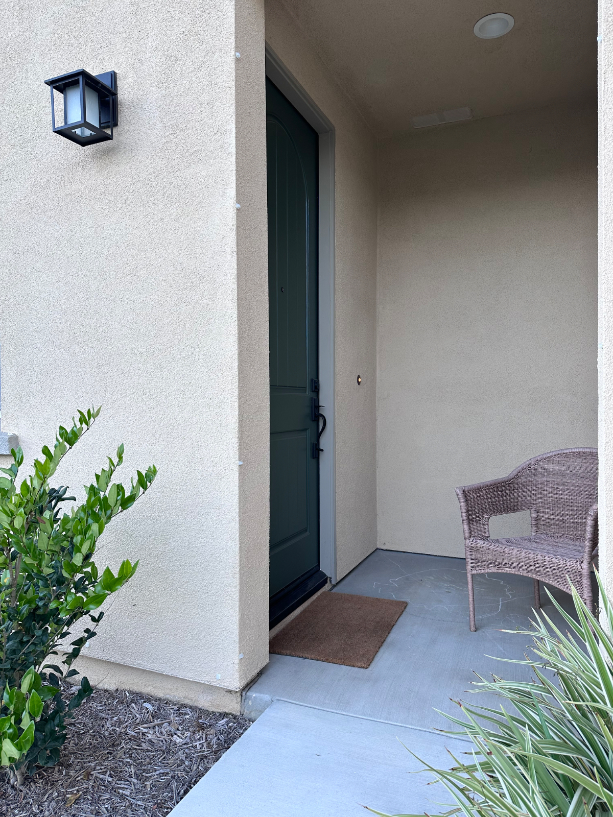 Lovely private 1 bedroom 1 bath in Ventura - Photo 2