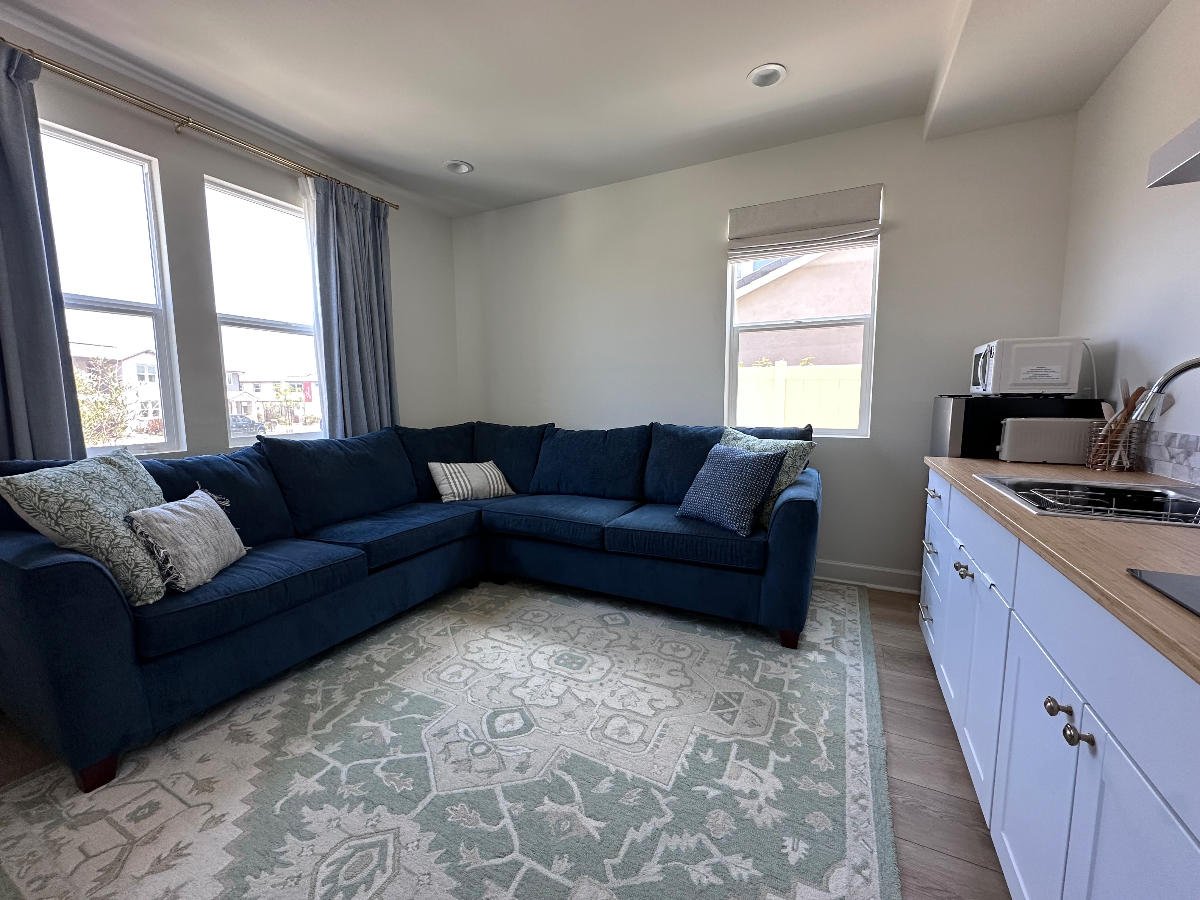 Lovely private 1 bedroom 1 bath in Ventura - Photo 6