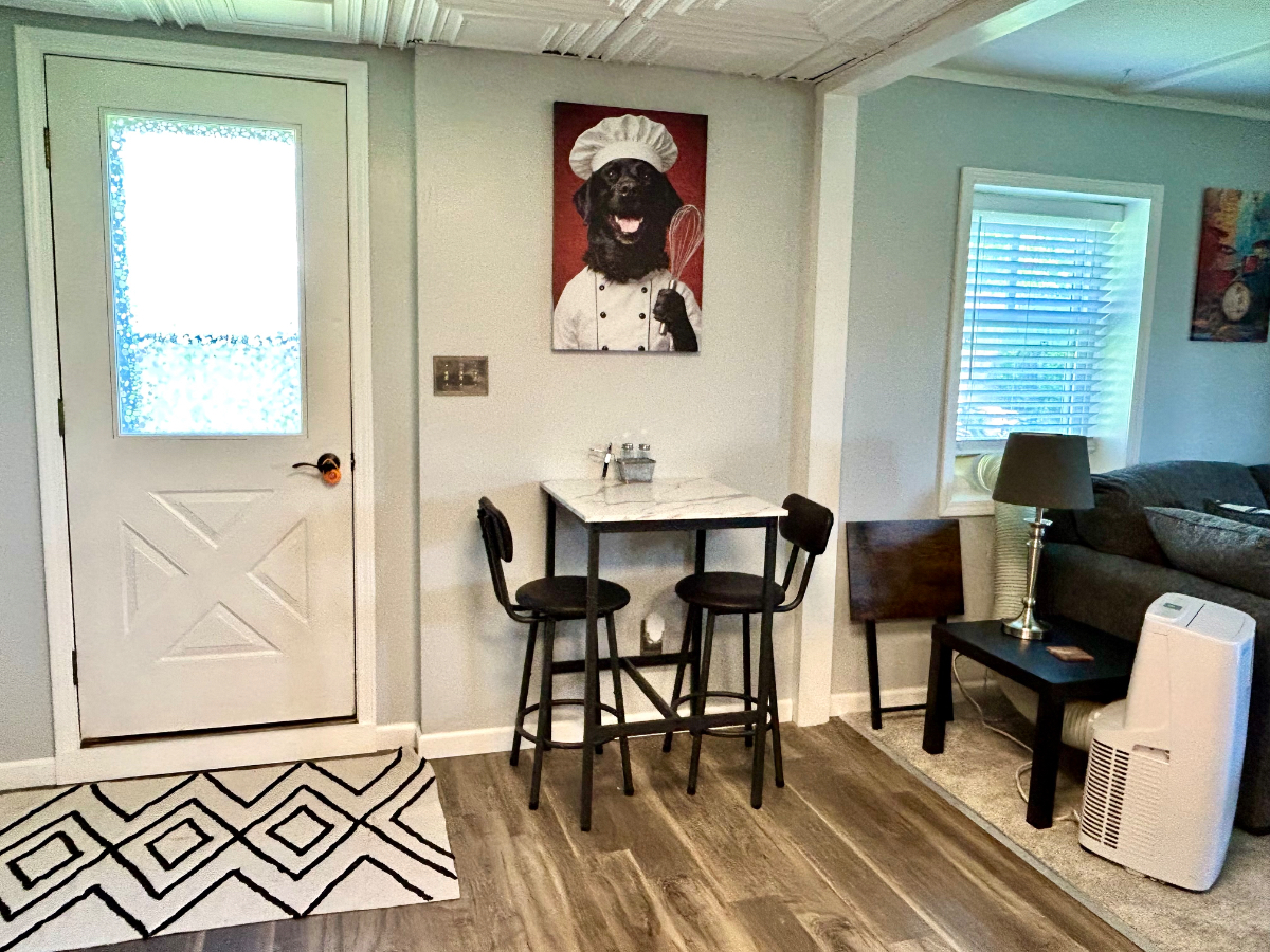 Immaculate 1 Bdr. Apartment with Private Yard and Free Offstreet Parking - Photo 10
