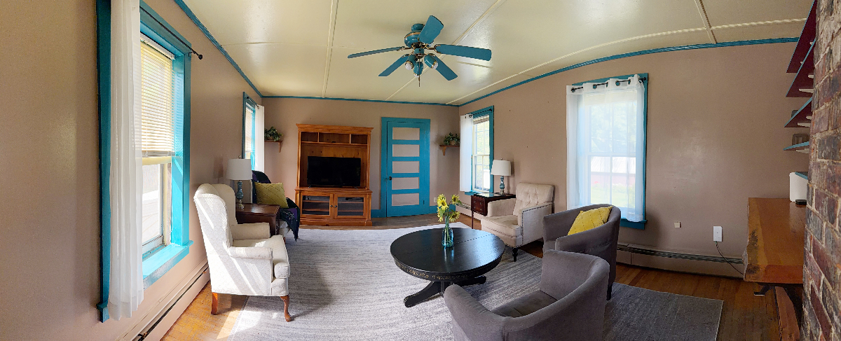 Cozy 3BR Apartment In Prime Location Just Steps From Downtown & Near Hospitals - Photo 6