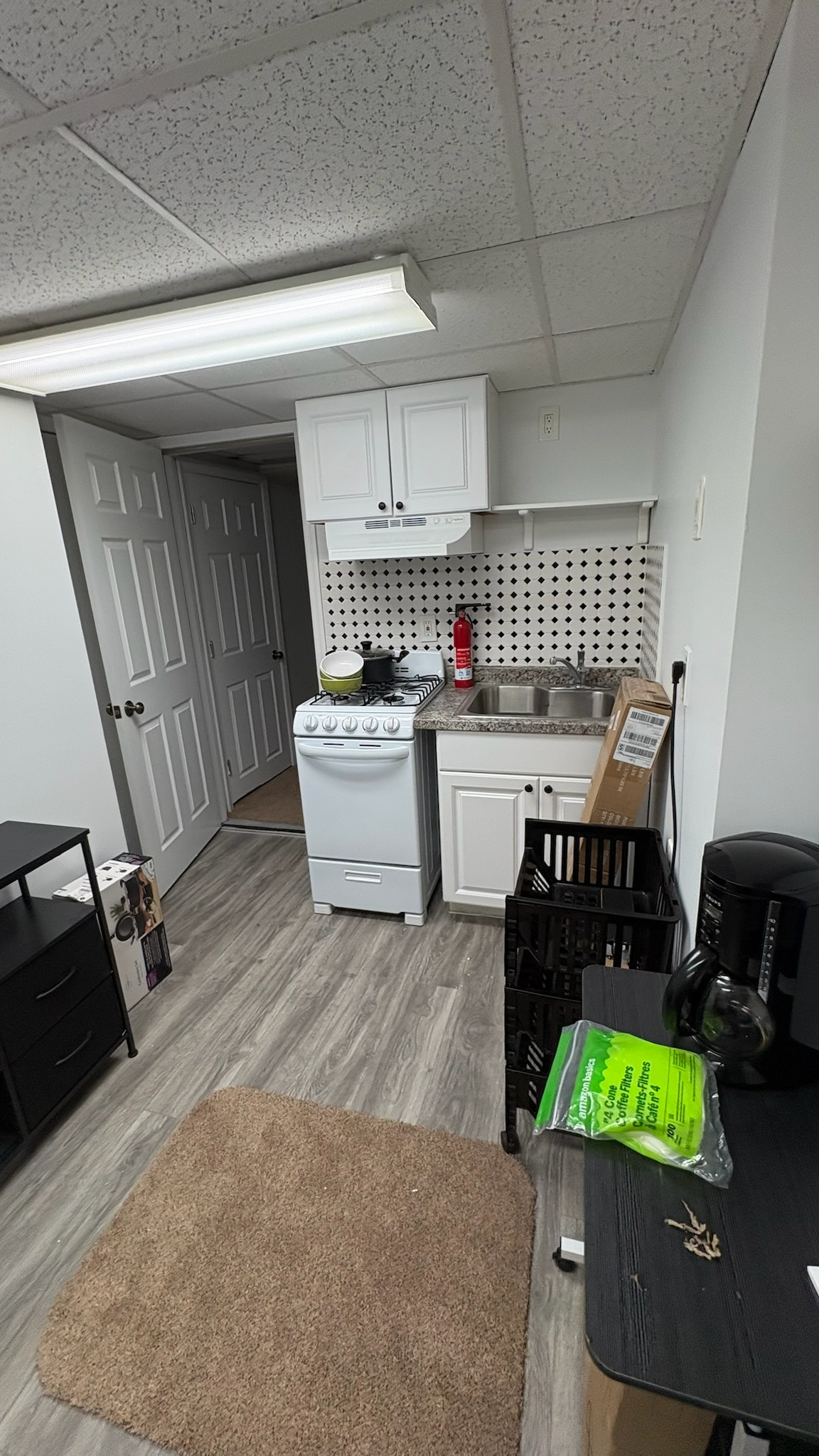 Quiet Furnished Apartment with Utilities Included in East Rockaway - Photo 4