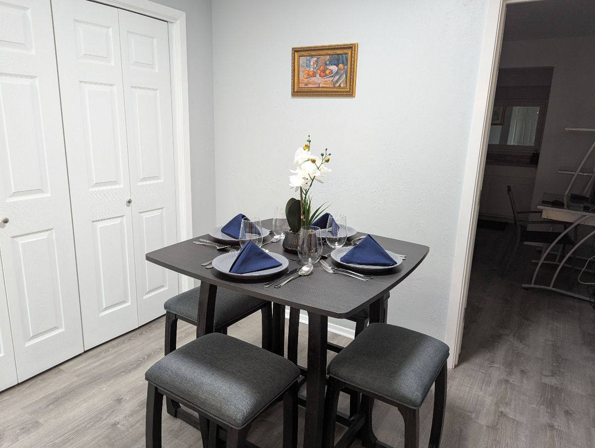Comfort Meets Convenience - Stylish 2BR Condo with Remote Work Setup and Prime Location - Photo 2
